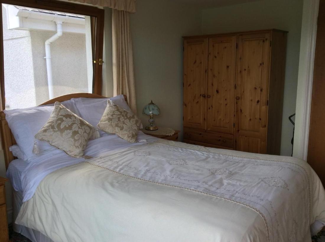 Room In Guest Room - Orchard Manor, Fore Street, Probus, Tr24Ly, Nr Truro Buitenkant foto