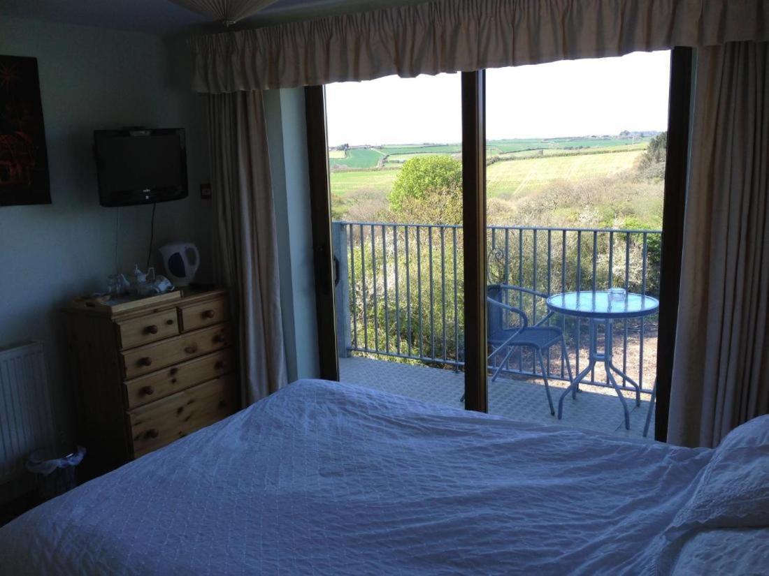 Room In Guest Room - Orchard Manor, Fore Street, Probus, Tr24Ly, Nr Truro Buitenkant foto